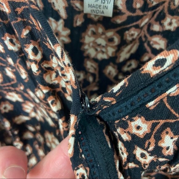Revolve Ditzy Floral Romper Playsuit Size Large Brown Black Boho Festival Amuse - Picture 6 of 11